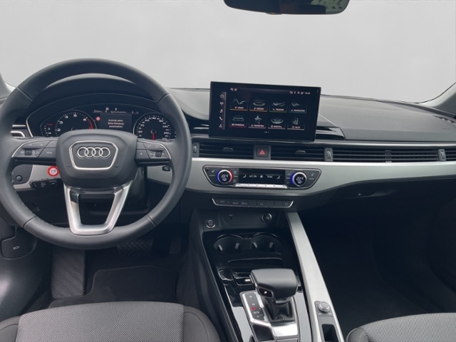 Audi A4 40 TFSI Avant S-Tronic