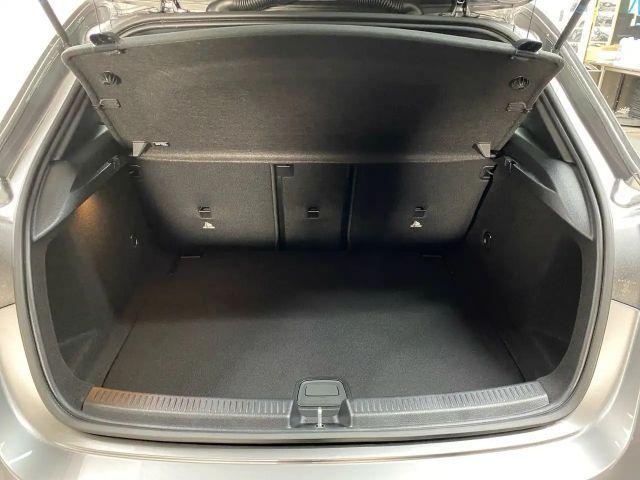 Mercedes-Benz A 180 AMG Line