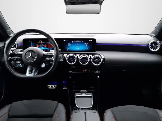 Mercedes-Benz A 35 AMG 4MATIC AMG Line