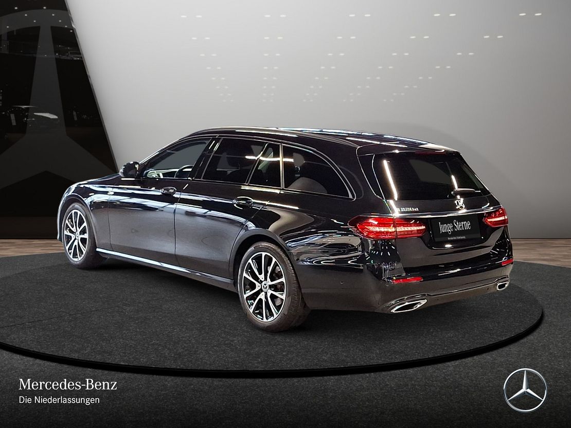 Mercedes-Benz E 220 AVANTGARDE E 220 d Estate