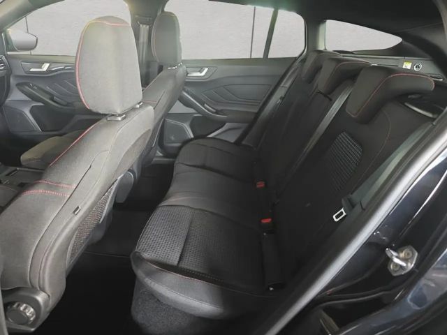 Ford Focus EcoBoost ST Line Wagon