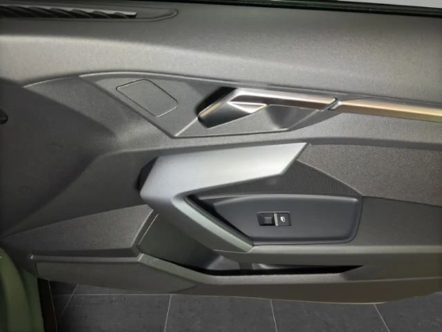 Audi A3 35 TFSI S-Line Sedan Sportback