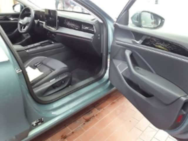 Volkswagen Passat 1.5 eTSI Business DSG
