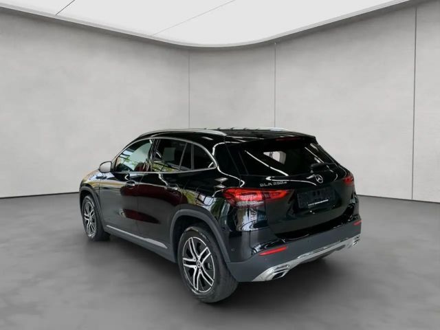 Mercedes-Benz GLA 250 GLA
