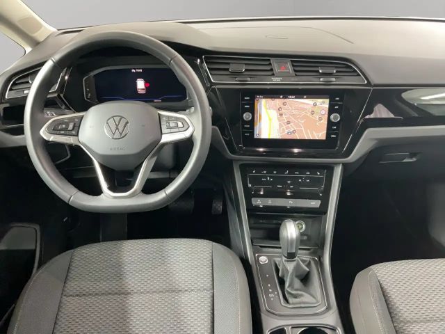 Volkswagen Touran 1.5 TSI DSG R-Line