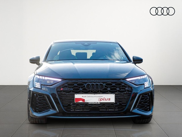 Audi RS3 Quattro S-Tronic Sedan