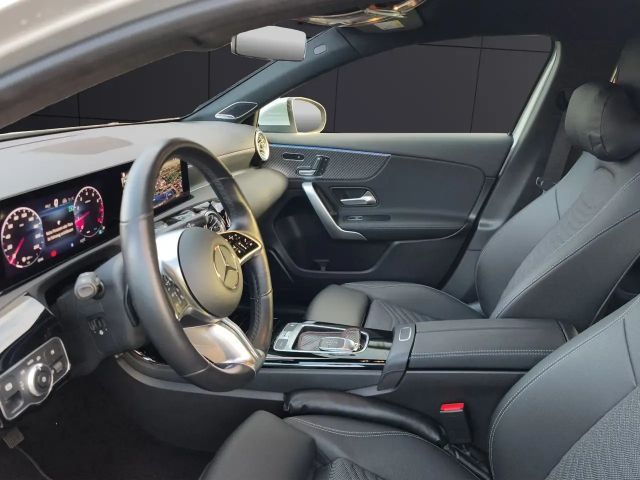 Mercedes-Benz A 200 Progressive