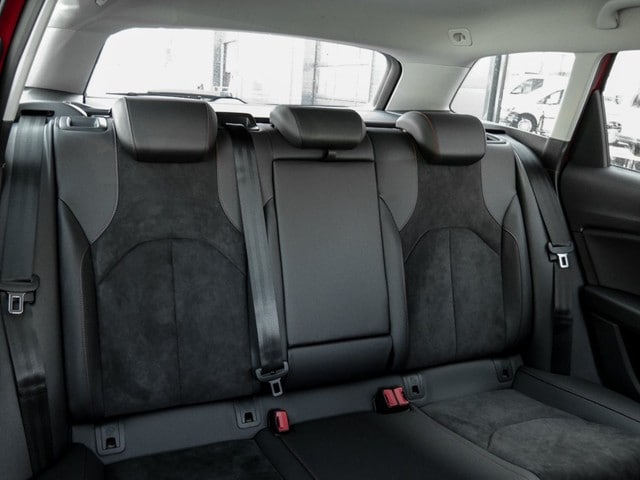 Seat Leon Black FR-lijn Sportstourer