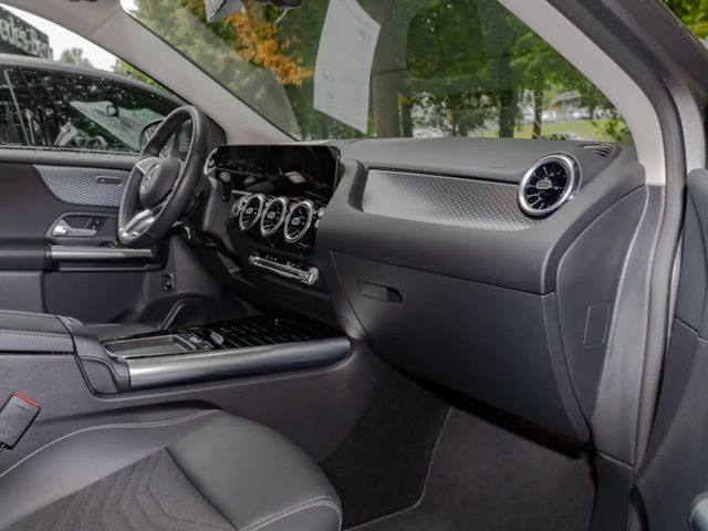 Mercedes-Benz B 180 Progressive