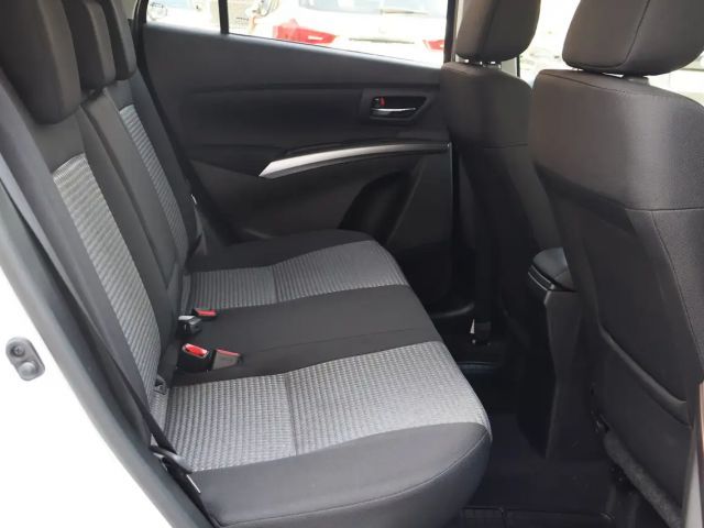 Suzuki SX4 S-Cross AllGrip GL Hybrid Shine