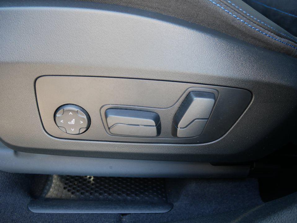 BMW 223 Active Tourer xDrive