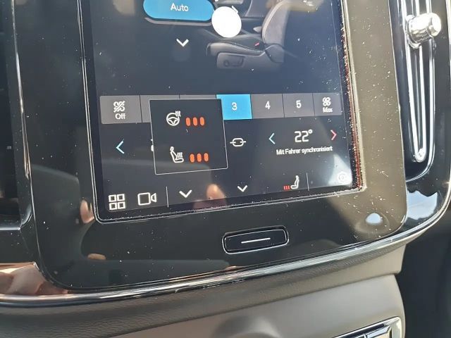 Volvo XC40 Dark Plus