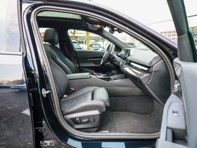 BMW 540 540d M-Sport Touring xDrive