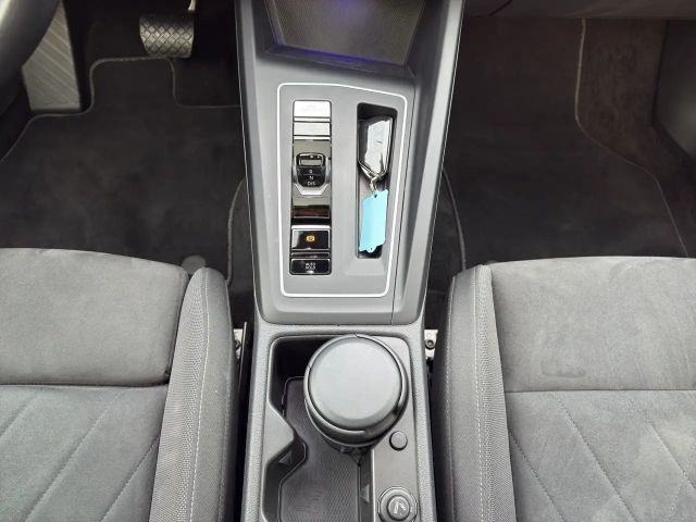 Volkswagen Golf 2.0 TDI DSG Golf VIII Style