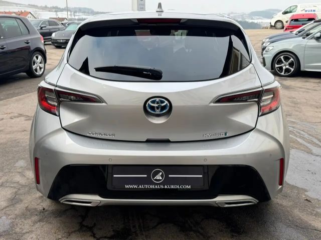 Toyota Corolla Hybride Team D