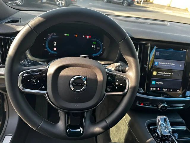 Volvo V60 AWD Dark Plus T8