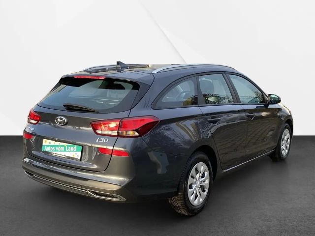 Hyundai i30 Hybrid Select