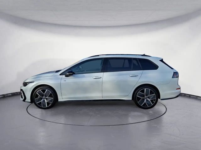 Volkswagen Golf 1.5 eTSI DSG R-Line Variant