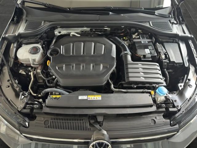 Volkswagen Golf 2.0 TSI Golf VIII Style