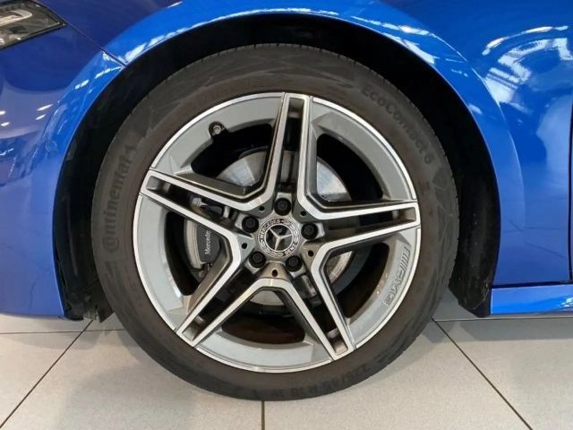 Mercedes-Benz A 200 AMG Line