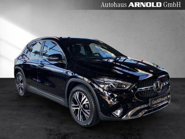 Mercedes-Benz GLA 180 Progressive