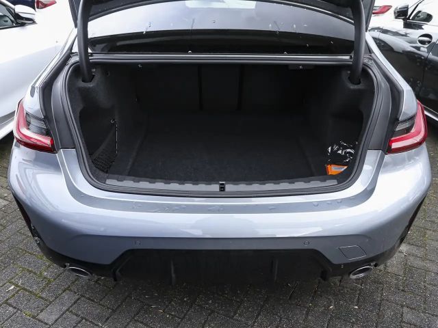 BMW 330 330i M-Sport Sedan xDrive