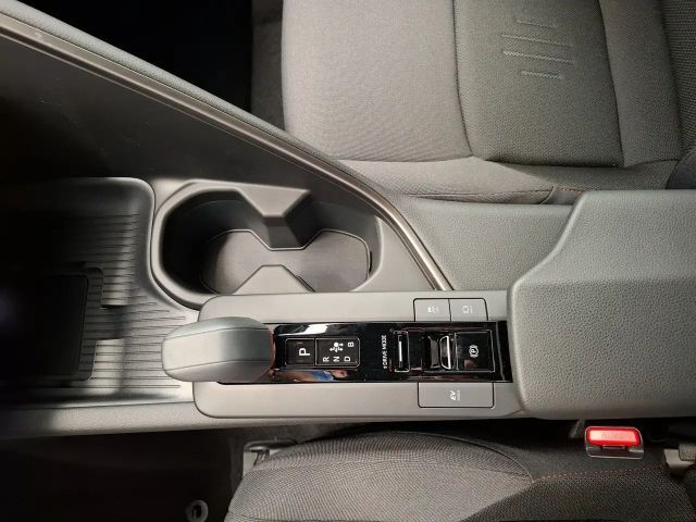 Toyota C-HR Active Hybride