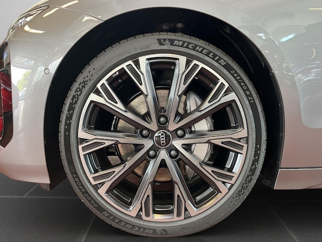 Audi A6 e-tron Avant Quattro