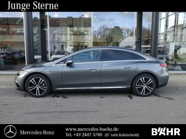 Mercedes-Benz EQE 300 Sedan