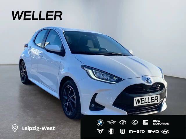 Toyota Yaris Hatchback Hybride Team D