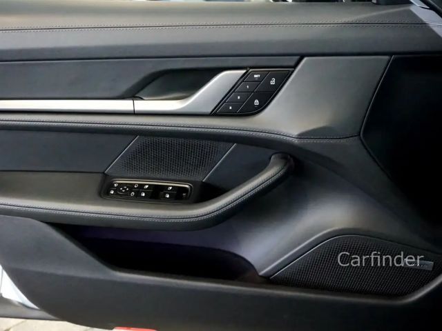 Porsche Taycan Turbo