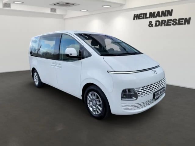Hyundai Staria Trend