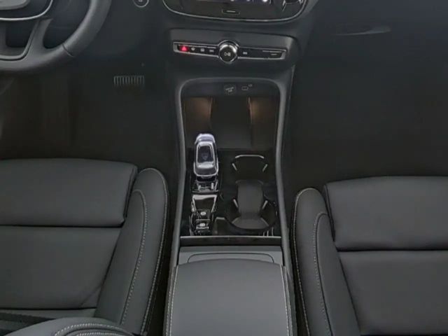 Volvo XC40 Dark Plus