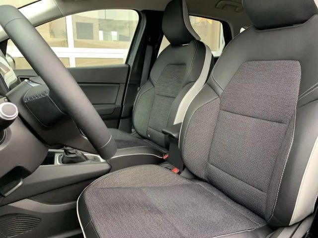 Renault Captur Intens TCe 140