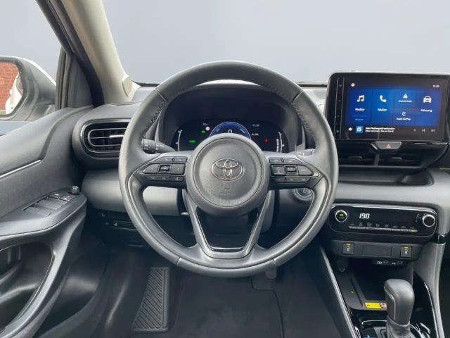 Toyota Yaris Hatchback Hybride Team D