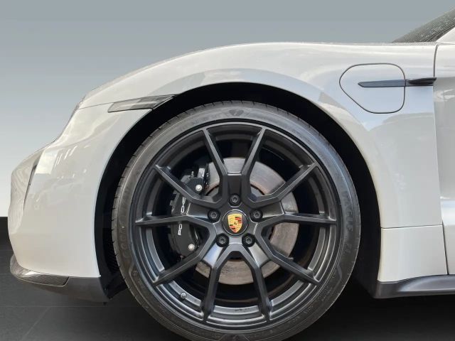 Porsche Taycan GTS Sport Turismo