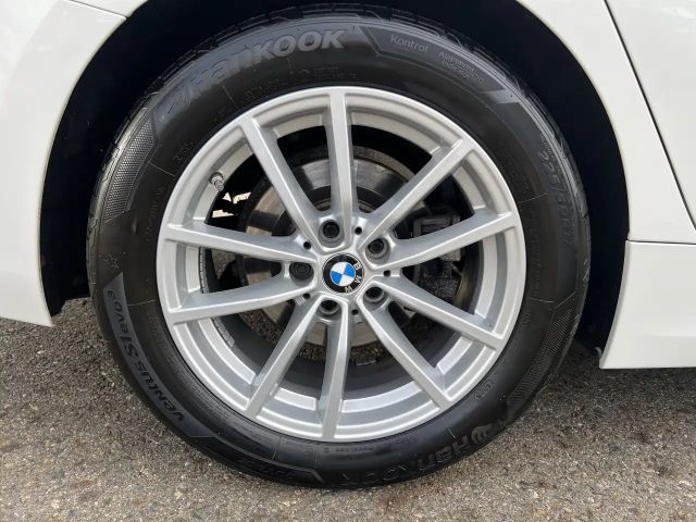 BMW 320 320d Touring xDrive