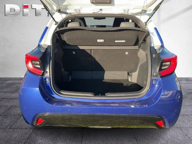 Toyota Yaris Hatchback Style