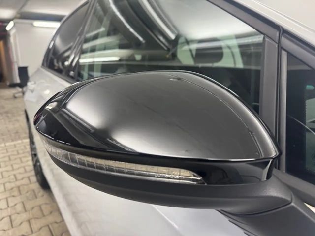 Volkswagen Golf 1.5 eTSI Golf VIII Move