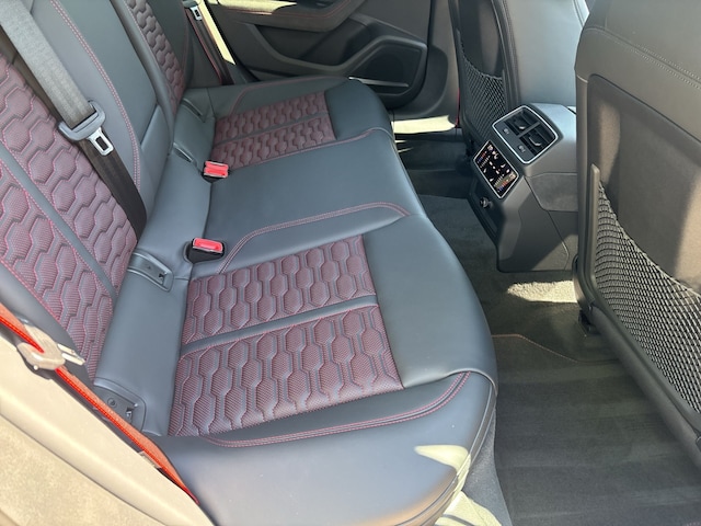 Audi A6 e-tron Avant Performance Quattro