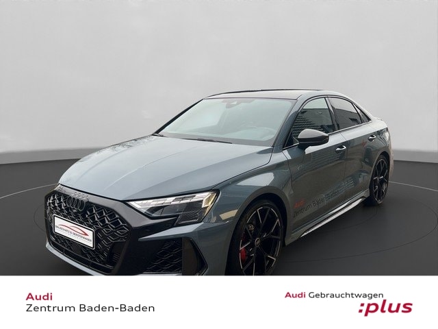 Audi RS3 Quattro S-Tronic Sedan