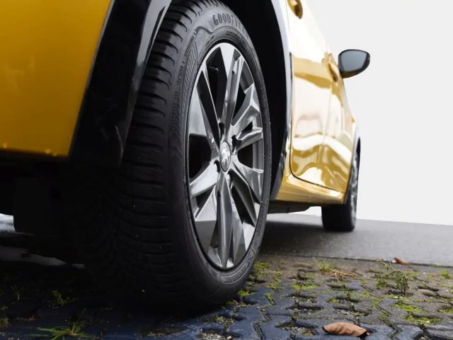 Peugeot E-208 Active Pack