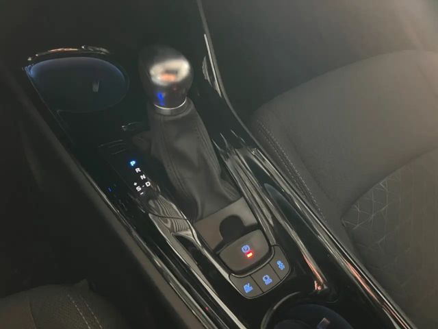 Toyota C-HR Hybride Team D