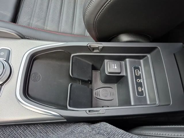 Alfa Romeo Giulia Q4