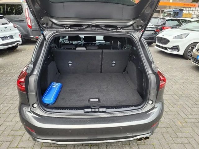 Ford Focus ST Line Wagon