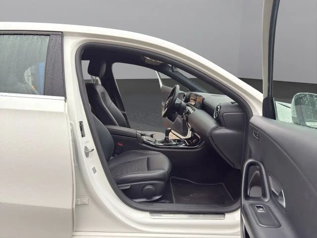 Mercedes-Benz A 180 Hatchback Style