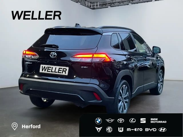 Toyota Corolla Cross Hybride Team D