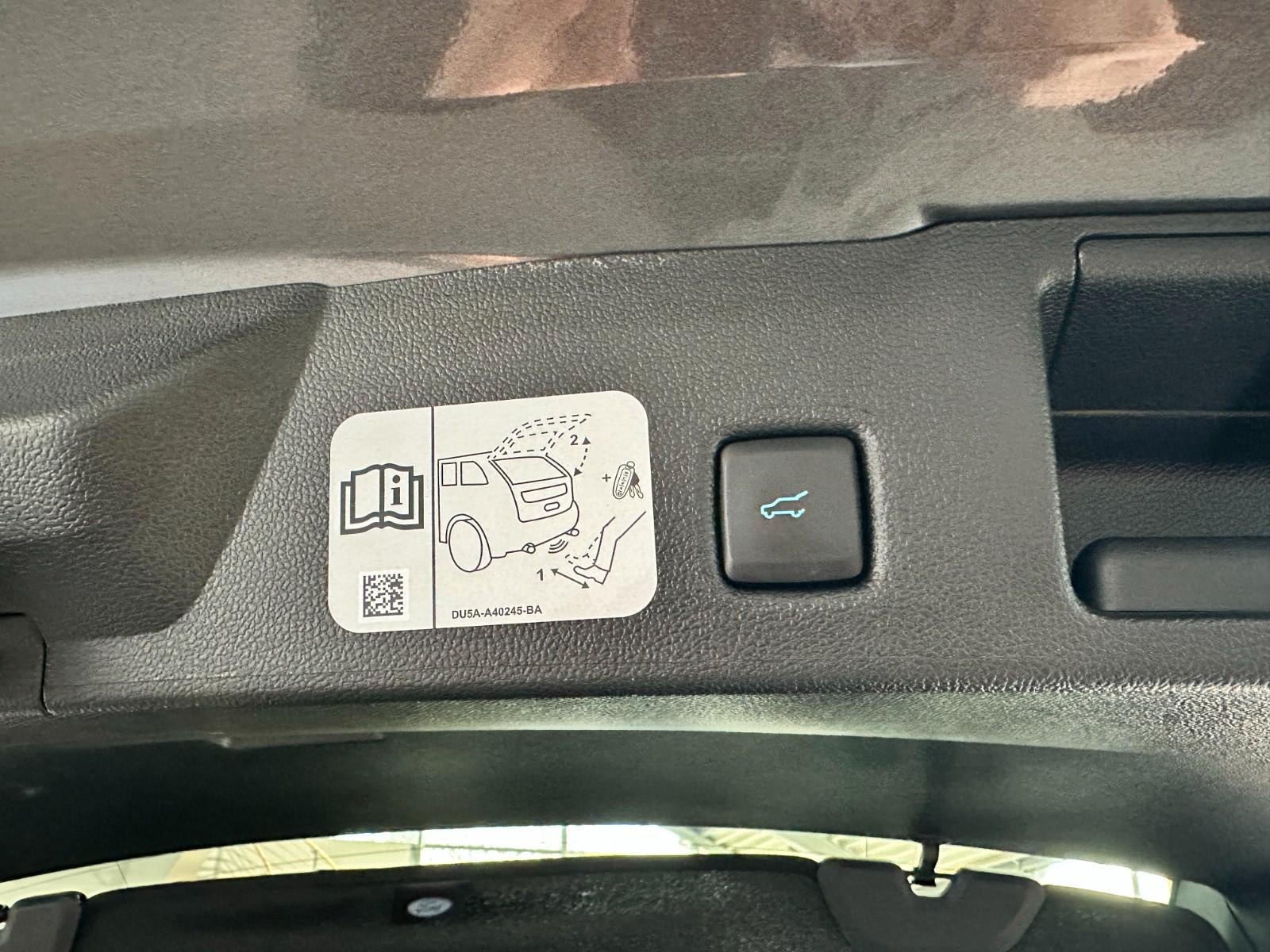 Ford Kuga Plug in Hybrid ST Line X