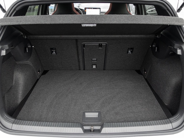 Volkswagen Golf 2.0 TSI DSG