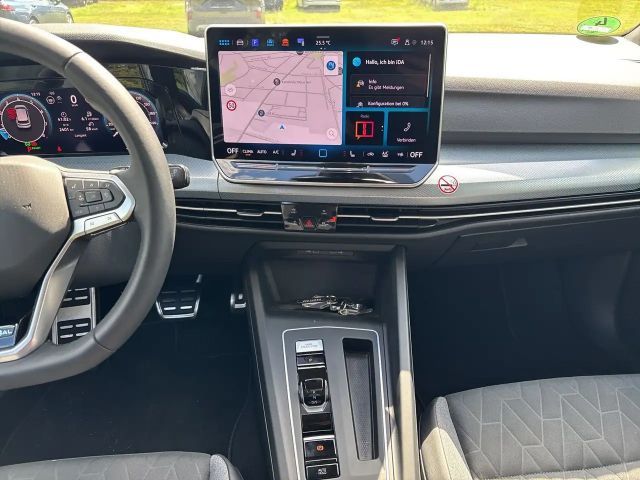 Volkswagen Golf 1.5 eTSI Golf VIII